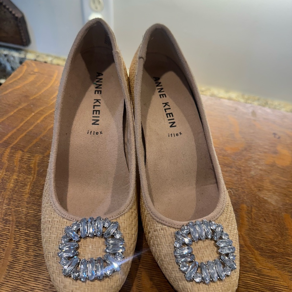 Anne Klein Tan Wedges with Crystal Accent